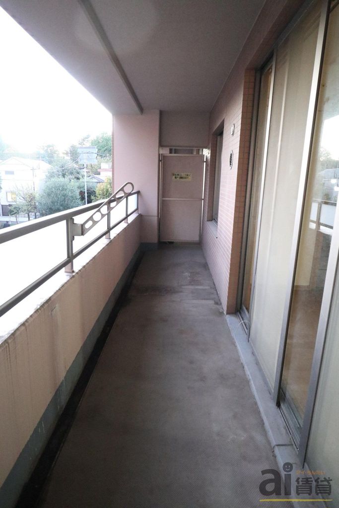 バルコニー　※別号室写真です