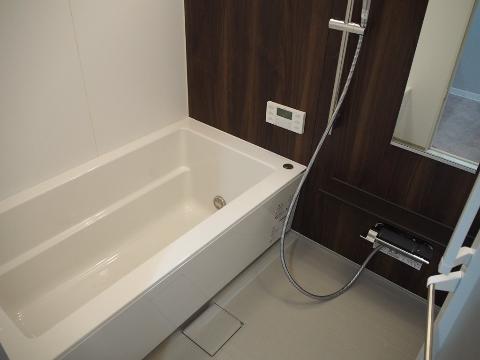 バス・シャワールーム　バス