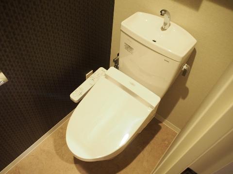 トイレ　シャワー付トイレ