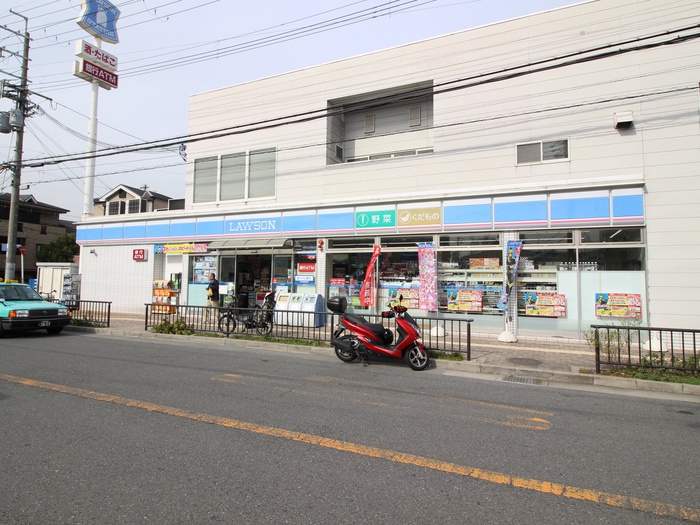 コンビニ　ローソン（コンビニ）まで260m
