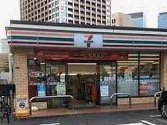 コンビニ　セブンイレブン港区汐彩橋店（コンビニ）まで206m