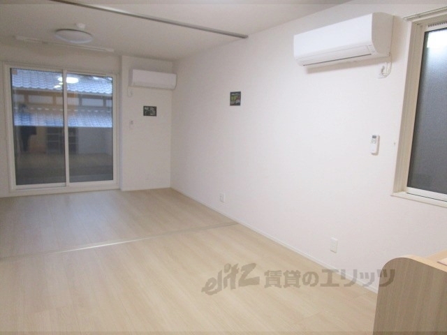 居室・リビング　居室