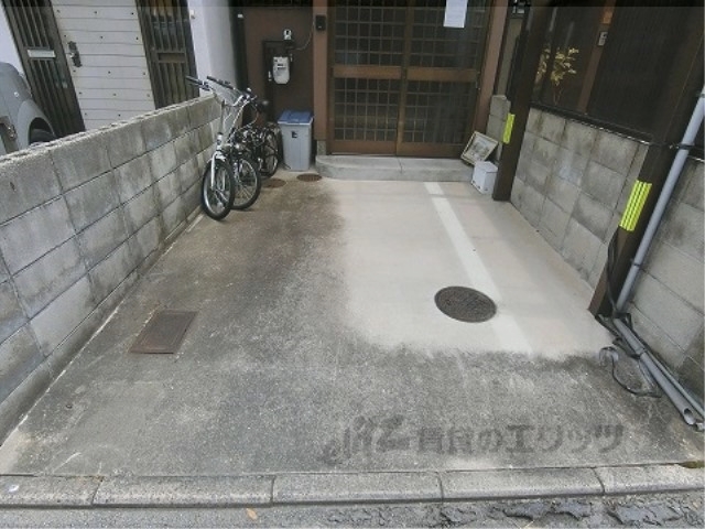 駐車場　駐輪場