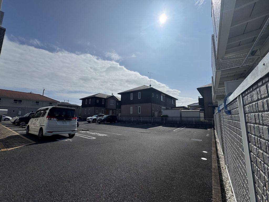 駐車場　駐車場