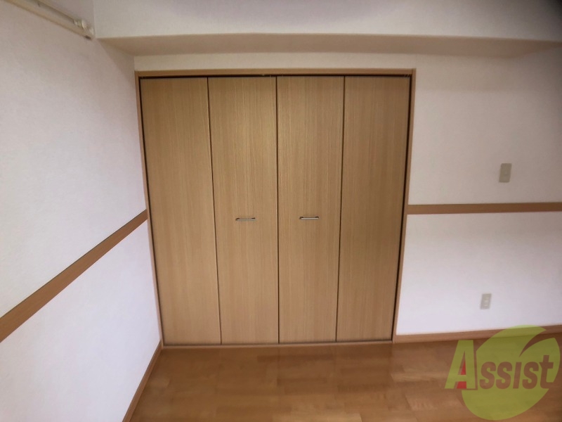 収納　洋室にはウォ*クインクローゼットがございます