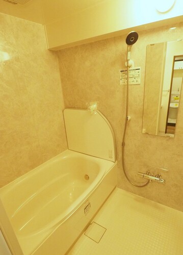 バス・シャワールーム　2025年9月ユニットバス新規交換済み