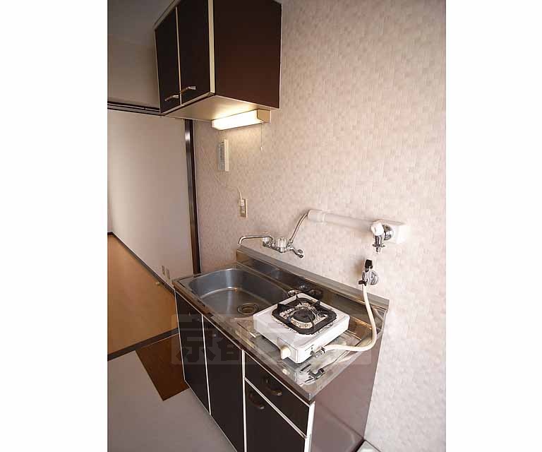 キッチン　キッチンは１口コンロですね。