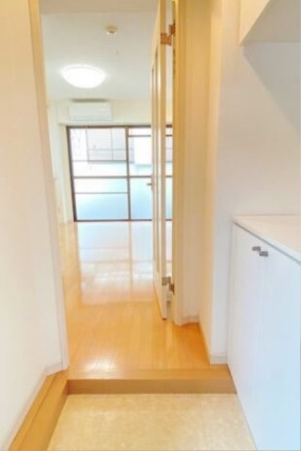 玄関　別部屋同仕様タイプ