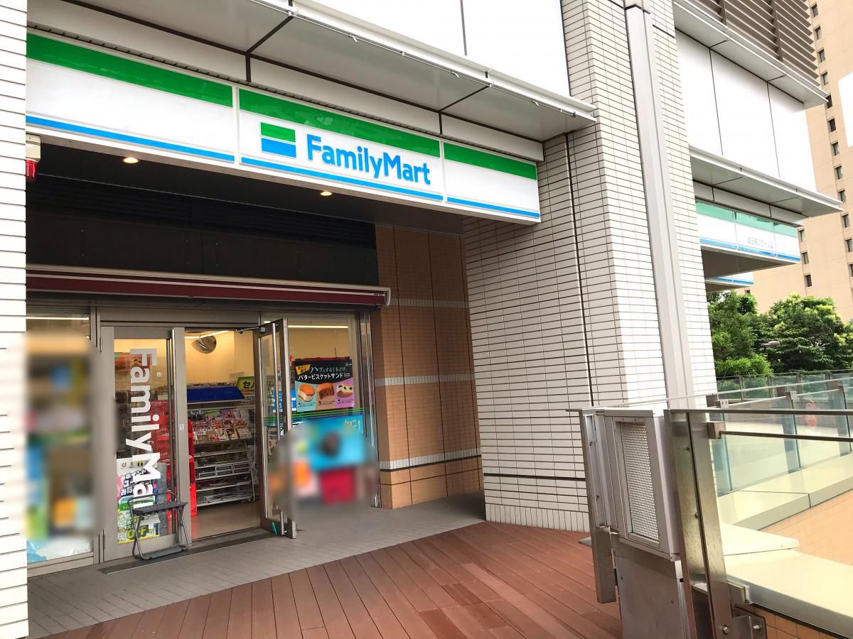 コンビニ　ファミリーマート 飯田橋プラーノ店（コンビニ）まで57m