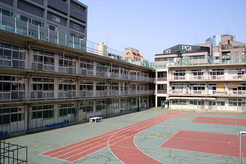 小学校　富士見小学校（小学校）まで398m