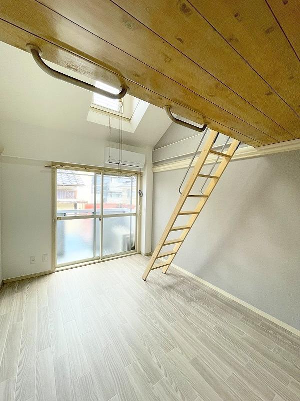 居室・リビング　洋室