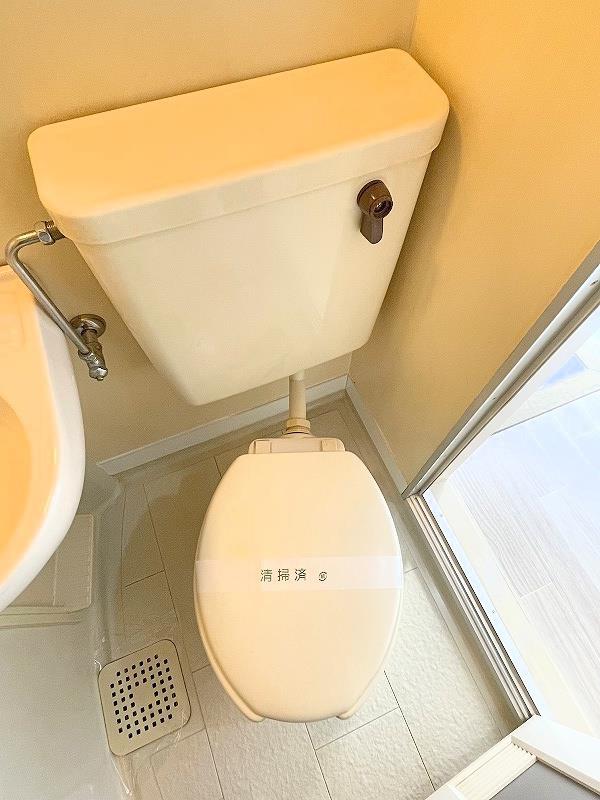 トイレ　トイレ