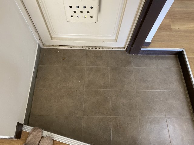 玄関　収納もある玄関です