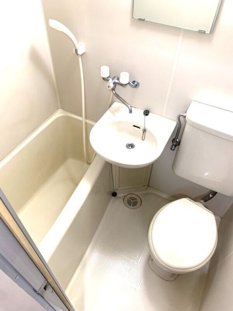 バス・シャワールーム