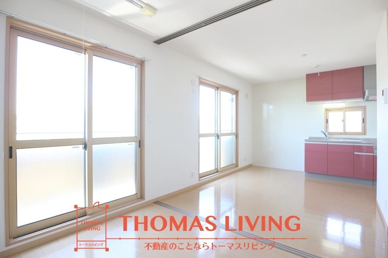 居室・リビング　実際の写真を準備中の為、同じ建物の別室写真です。参考下さい。