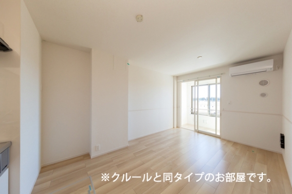 居室・リビング　※参考写真　同建築メーカー施工の同間取完成他物件のものです。