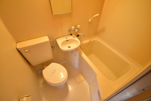 バス・シャワールーム　※同物件別室※