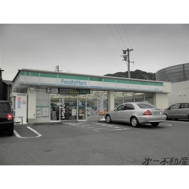 コンビニ　ファミリーマート静岡北店（コンビニ）まで850m