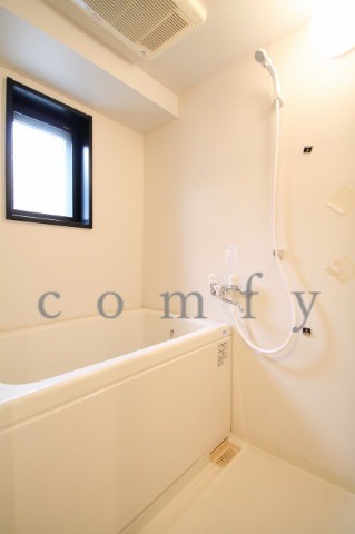 バス・シャワールーム　追い炊き付きバス