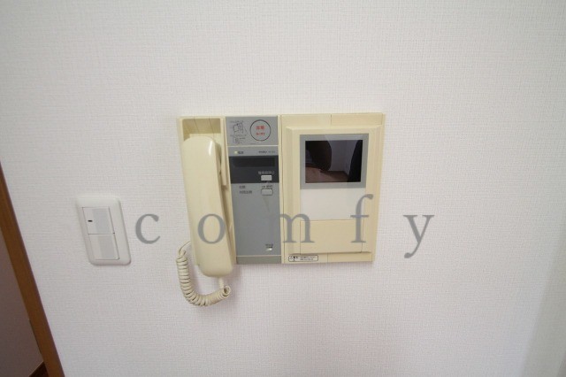 セキュリティ　モニター付きインターフォン