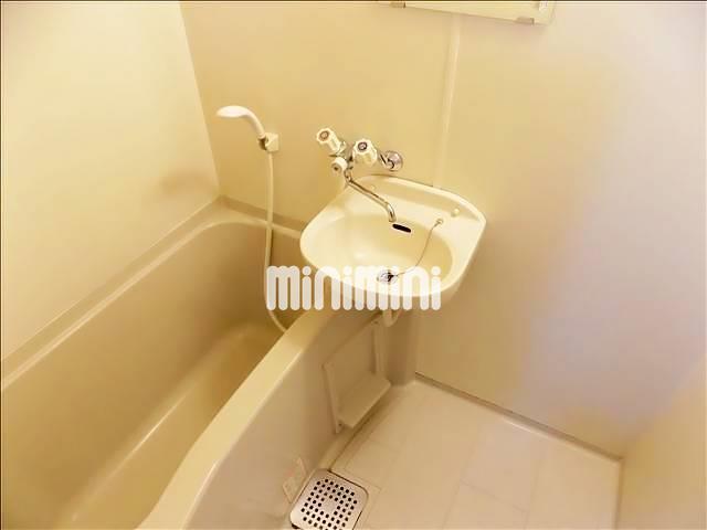 バス・シャワールーム　バストイレ別です