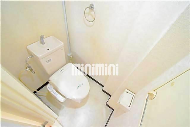 トイレ　ウォシュレット付きの洋式トイレです♪