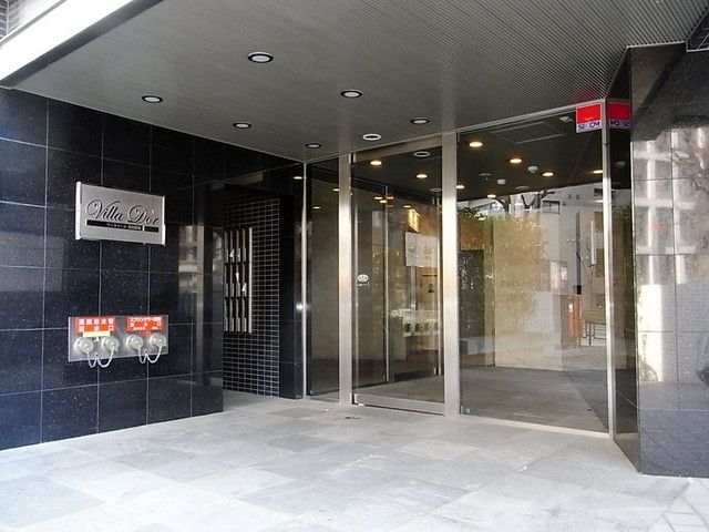 エントランス　清掃の行き届いたエントランス周辺