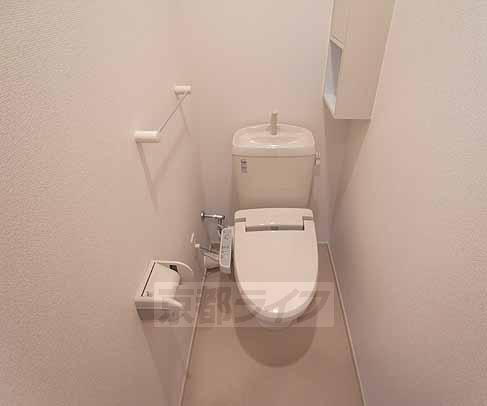 トイレ　ウォシュレット付きのトイレです。