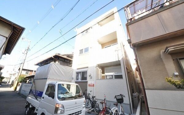 建物外観　2019年完成、大手ハウスメーカー施工デザイナーズアパート！