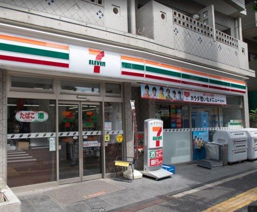 コンビニ　セブンイレブン文京向丘2丁目店（コンビニ）まで208m