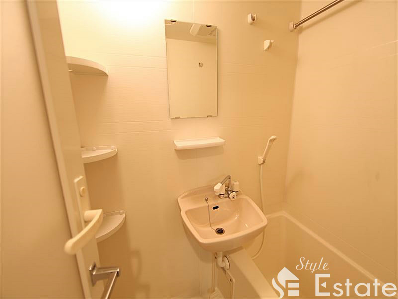 洗面設備　洗面台付