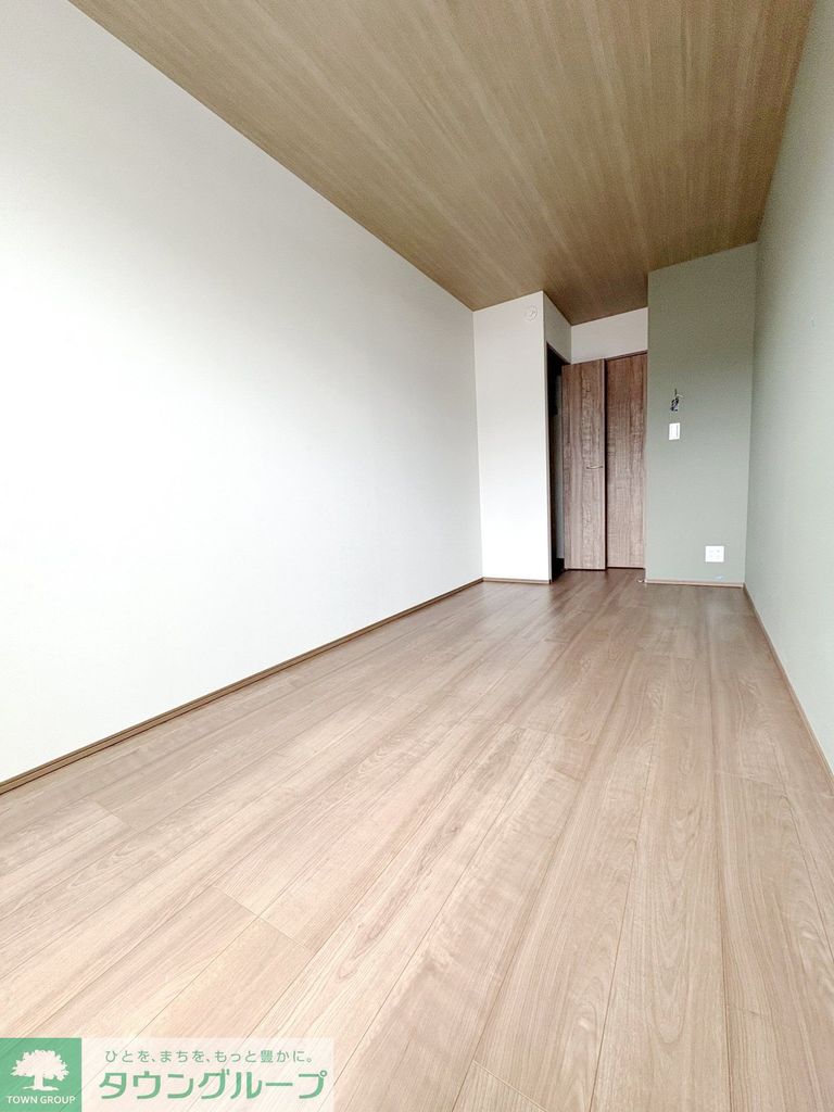 居室・リビング　玄関