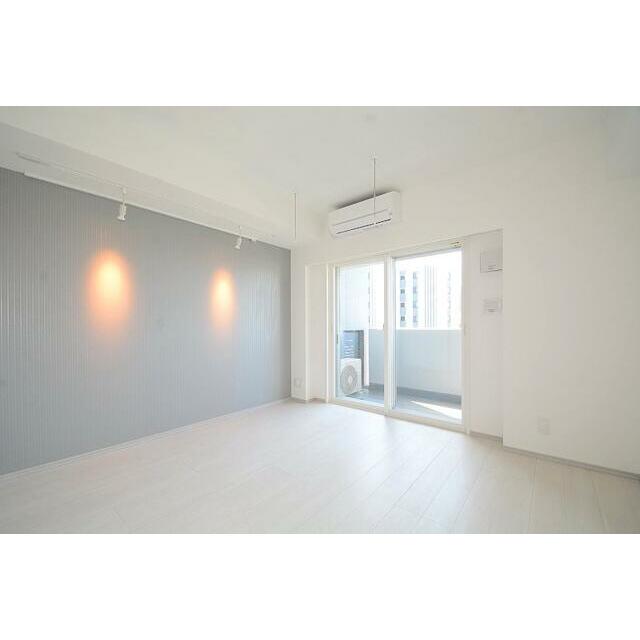 居室・リビング　※カラータイプ異なります