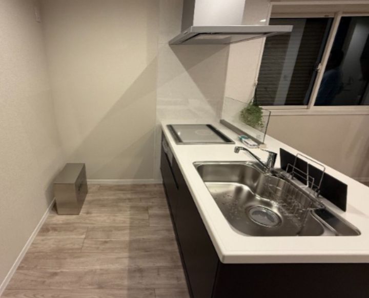 キッチン　コンパクトなキッチンで掃除もラクラク