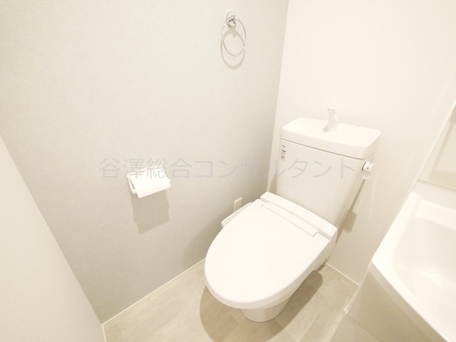 トイレ　温水洗浄便座