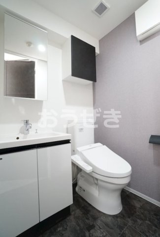 トイレ　※同仕様参考写真