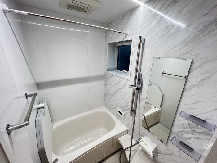 バス・シャワールーム