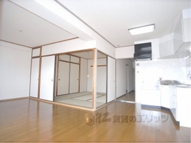 居室・リビング　リビング