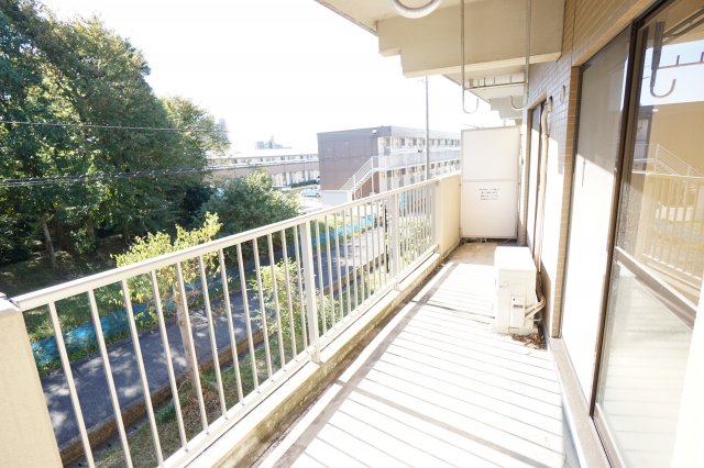 バルコニー　※同物件・反転タイプの写真です。