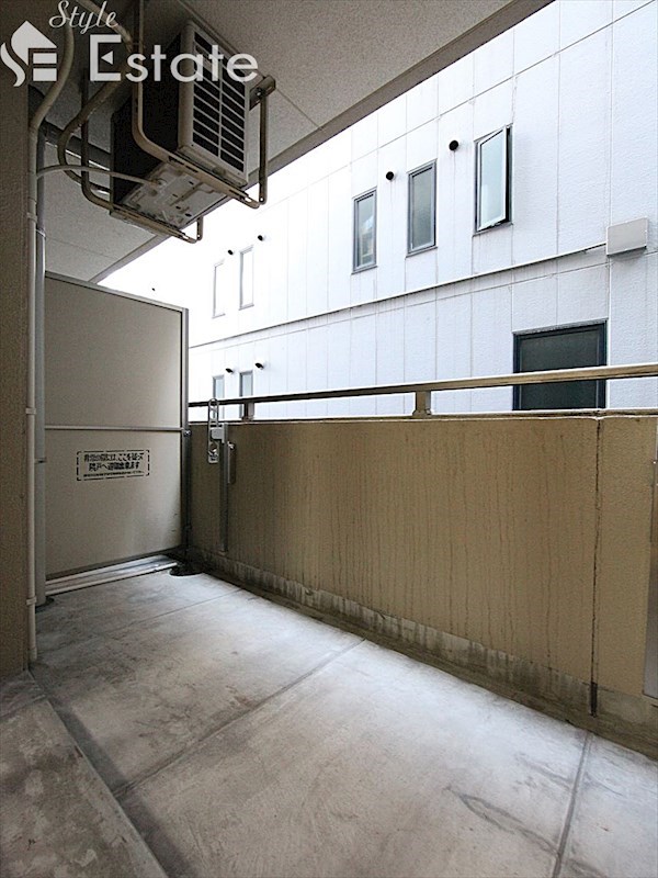 バルコニー　バルコニー