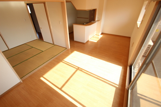 居室・リビング　※別部屋の写真です