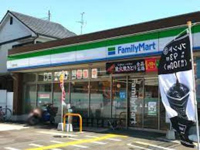 コンビニ　ファミリーマート広陵疋相店（コンビニ）まで371m