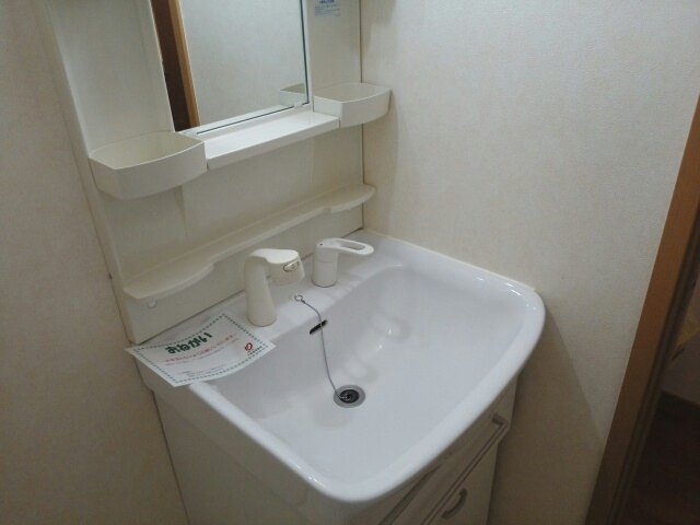 洗面設備　忙しい朝には欠かせない洗面所です