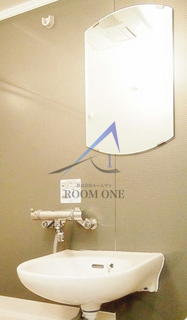 洗面設備　洗面台です。