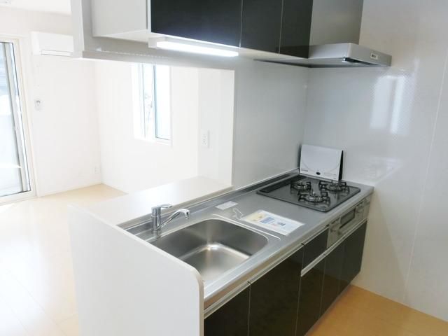 キッチン　★ガスコンロ３口グリル付キッチンです★