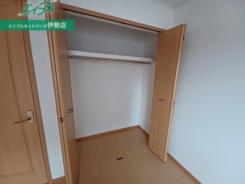 収納　同物件別室反転写真