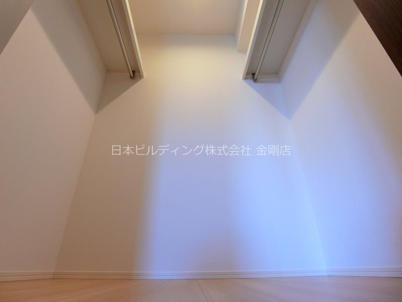 収納　ウォークインクローゼット