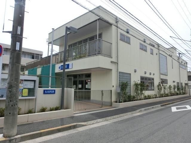 中学校　小岩第四中学校（中学校）まで1530m