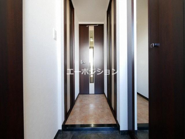 玄関　フレンシアノイエ難波南