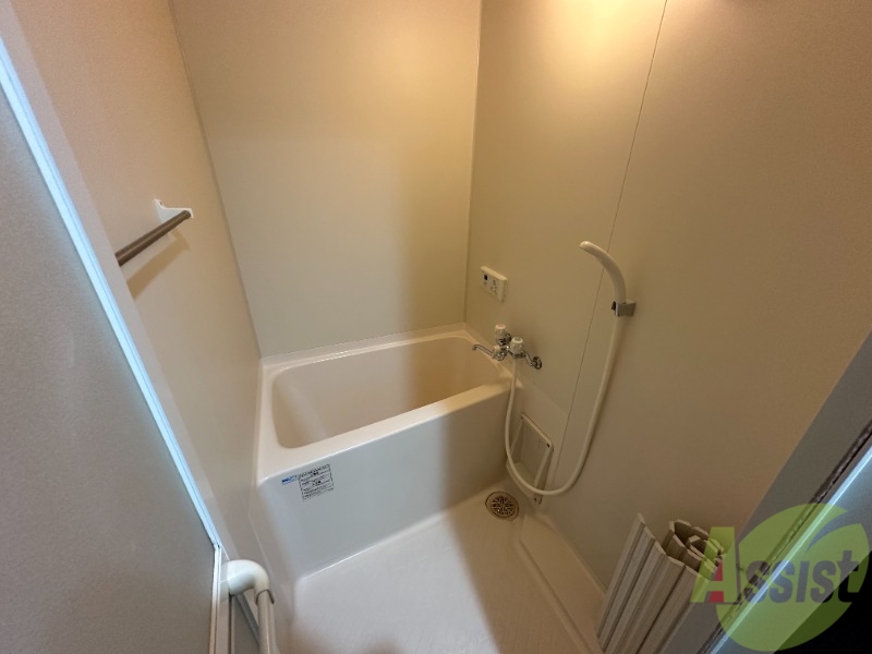 バス・シャワールーム　お風呂も広いので１日の疲れもしっかり癒せます。